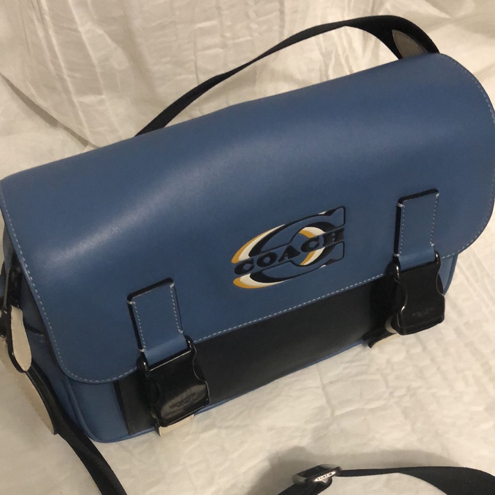 Coach Track Leather Crossbody Bag EUC - Picture 2 of 14